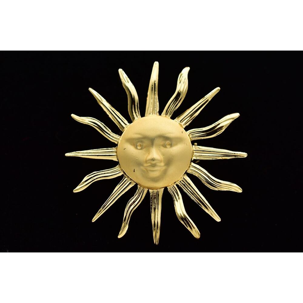 Vintage Summer Sun Pin Brooch Brushed Gold Solar Sunny Happy Face NOS 80s BinA18
